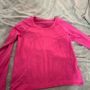 Lululemon pink swiftly tech